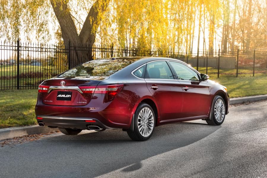  Toyota Avalon 2016 года  (фото 21 из 21)